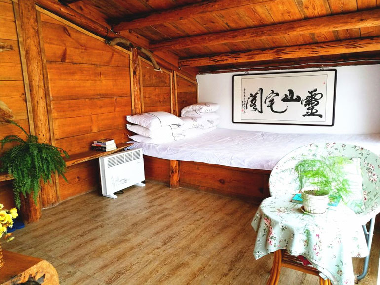 灵山木屋民宿